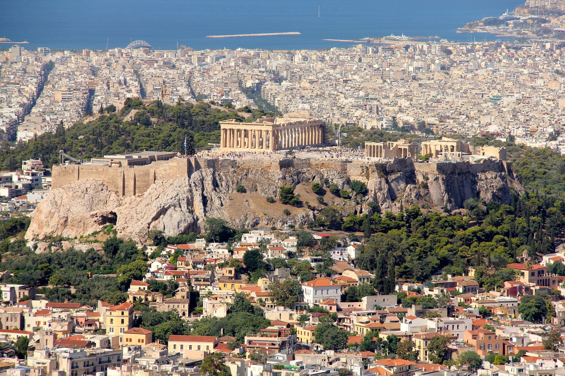 Isole greche raggiungibili da Atene via aereo o dal Pireo via nave