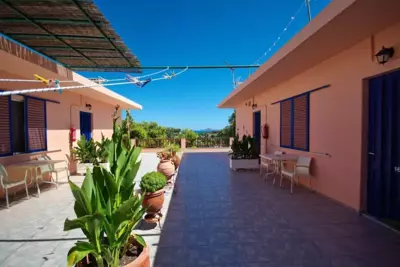 Rooms Apostolis - Patitiri