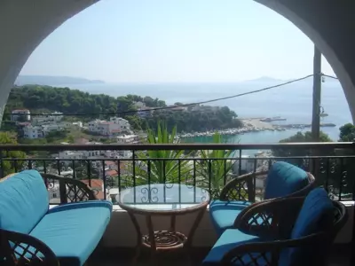 Captain George's Apartments - Patitiri