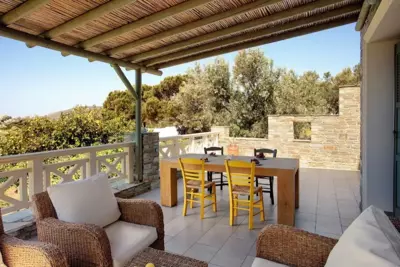 Aithra -Agios Petros Andros - Gavrio