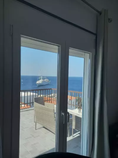 AMPELOS ANDROS - Mpatsi Batsi