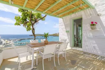 Demilia Luxury Suites - Mpatsi Batsi