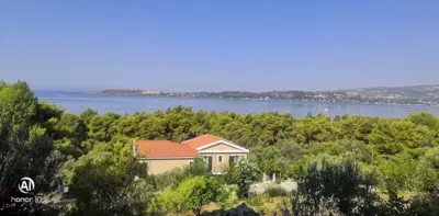 Seapine Studios - Lassi