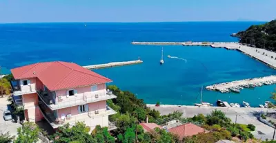 Faro Del Porto - Poros