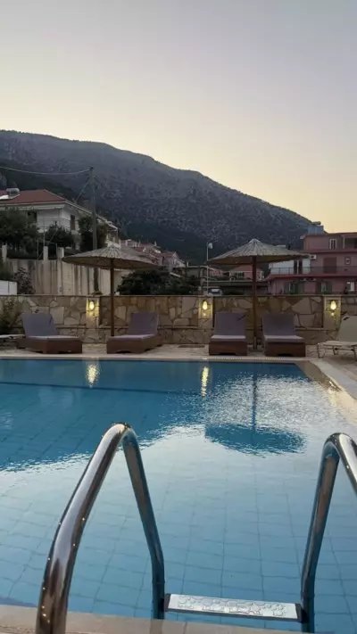 Petros Studios - Poros