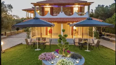 Afroditi Holiday Home - Blue Apartment - Svoronata