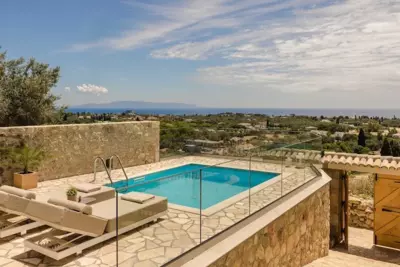 Ipoliti Luxury Living - Svoronata