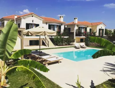 Dolce Vita East - Svoronata