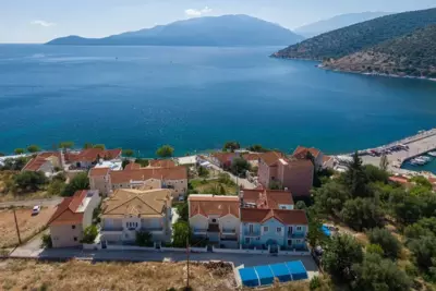 Myrto Apartments - Agia Effimia