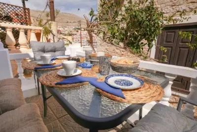 Mansion House(est.c1890)-Daedalus - Chalki