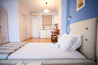 Zorbas Apartments - Volissos