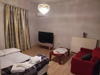 Ανετο σπίτι κοντά στη θάλασσα - Vrontados