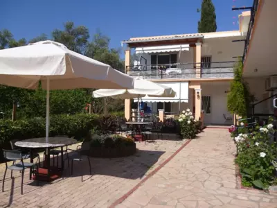 Kostas studios - Agios Georgios Pagon