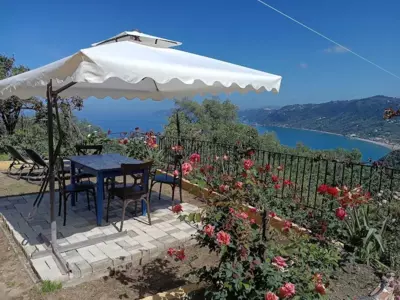 Effie's Studio - Agios Georgios