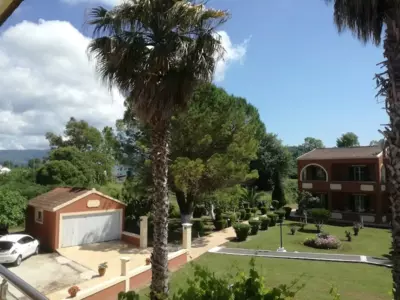 Christinas apartments - Agios Matthaios