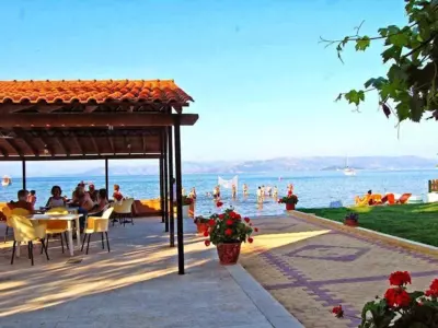 Corfu sea front apartment, The nest - Agios Matthaios