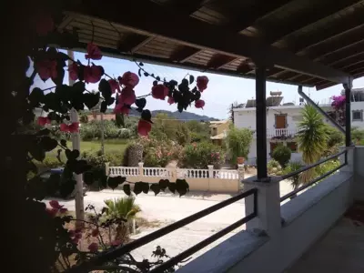 Spiti Mitsis - Arillas Agiou Georgiou