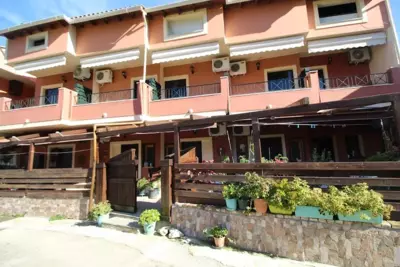 Panos Apartments - Benitses