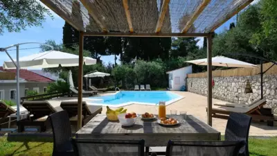 Olive Grove Poolside Apartments - Benitses
