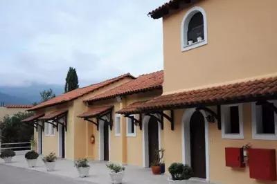 MIRABELLO HOTEL APARTMENTS - Dassia