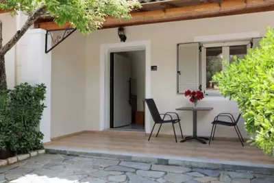 Santos Apartments & Studios - Dassia