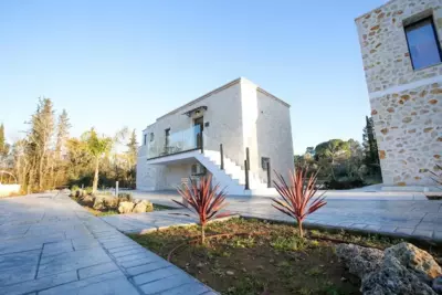 Rans Luxury Villas & Suites in Corfu with swimming pool - Gouvia