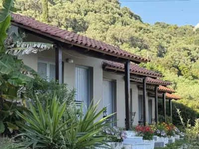 Olga's Sea View Studios, 400m from Ipsos Beach - Ipsos