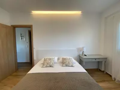 LORA STUDIOS - Ipsos