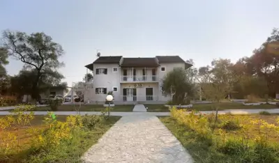 Alykes Family Resort - Lefkimmi