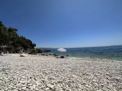 The Beach House Kaminaki - Nissaki