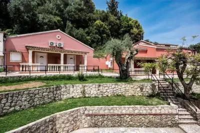 Fouxia Apartments and Studios - Perama