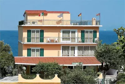 Hotel Perama - Perama