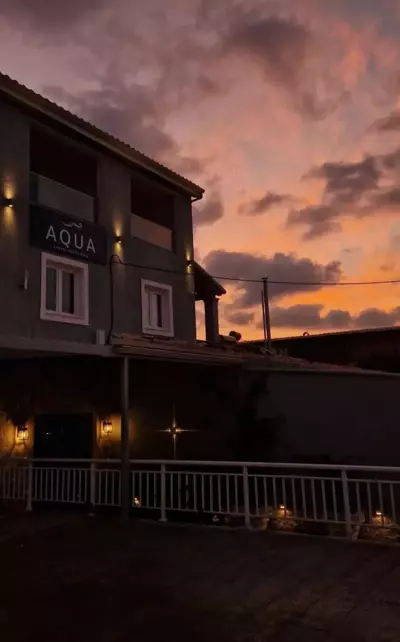 Aqua Luxury Suites by Estia - Roda
