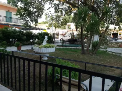 Maritsas Apartments - Roda