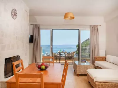 Omnia Apartments - Agia Pelagia