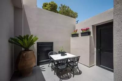 Montre Fine Living - Agios Nikolaos