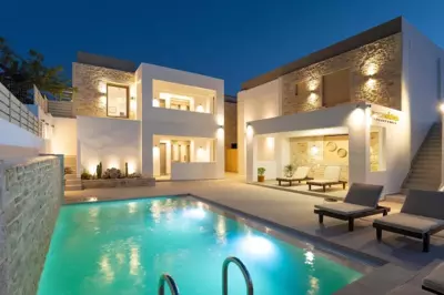 Ammokrinos Luxury Homes, 150m From Sea - Kalamaki