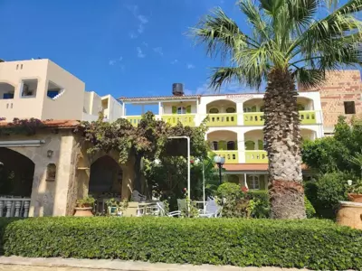Hotel Kiklamino - Kalamaki