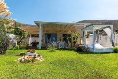 Artemis Seaside House, With Sea View - Kalamaki