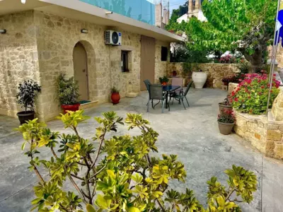 Poseidon Apartments - Kato Daratso