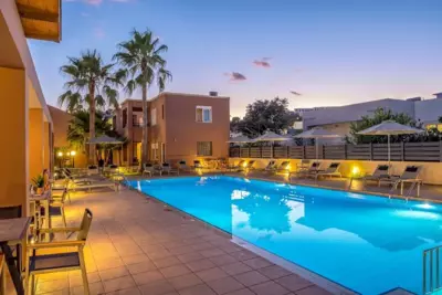 Theos Holidays Apartments - Kato Daratso