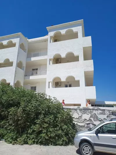 white house by the sea - Kokkini Khanion