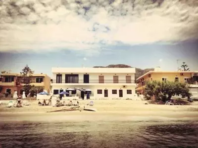 Yialos Studios-Apartments - Makris Gialos