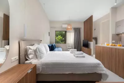 Ble Residence, Your Home Away from Home - Panormos