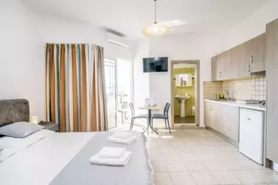 Kristina Stelios Apartment - Platanias