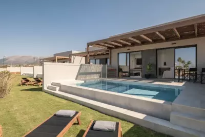 AKU Suites with private pools - Stalida