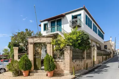 Thomaidou House - Heart of Aegina Town - Egina Città