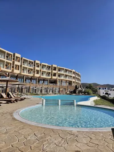 roomotel.com - Calcide