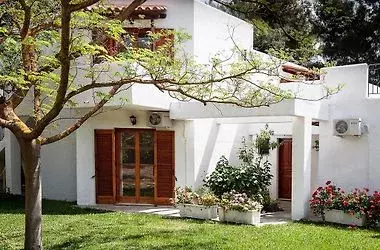 Eretria Park Studios - Eretria