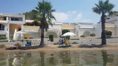 MARIA'S DREAM HOUSE - Eretria